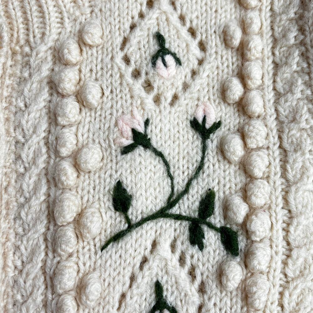 Vintage Hand Knitted Pure Wool Cardigan Sweater Cable Knit & Embroidery Ladies S - Picture 4 of 10